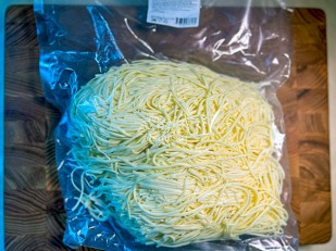 Жареный сыр: Сырный продукт ФЕРМЕРСКИЙ паутинка белая